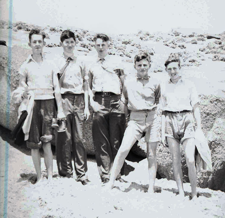 79 Strathalbyn High School Leaving class (Year 11) 1945 Edgar Pfeiffer far right